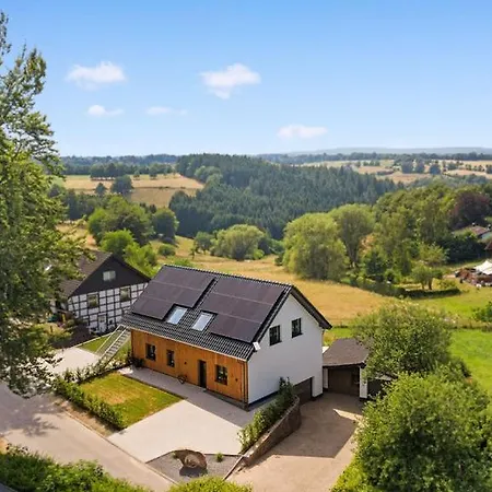 Eifelruhe Wellness Mit Whirlpool Und Sauna *